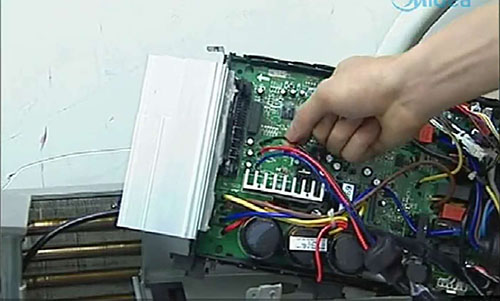 怀宁美的空调电话是多少